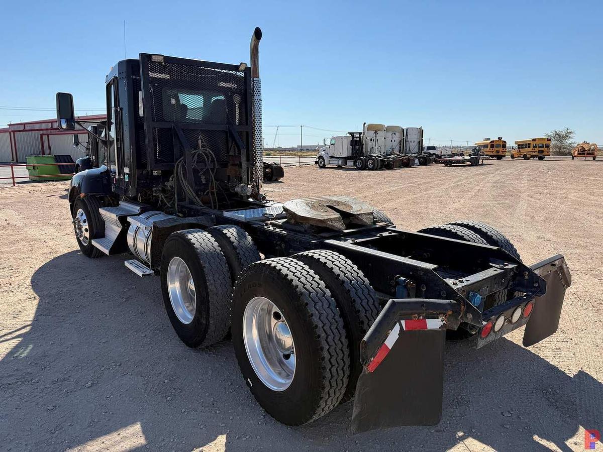 Used 2013 KENWORTH T660 T/A DAY CAB TRUCK TRACTOR