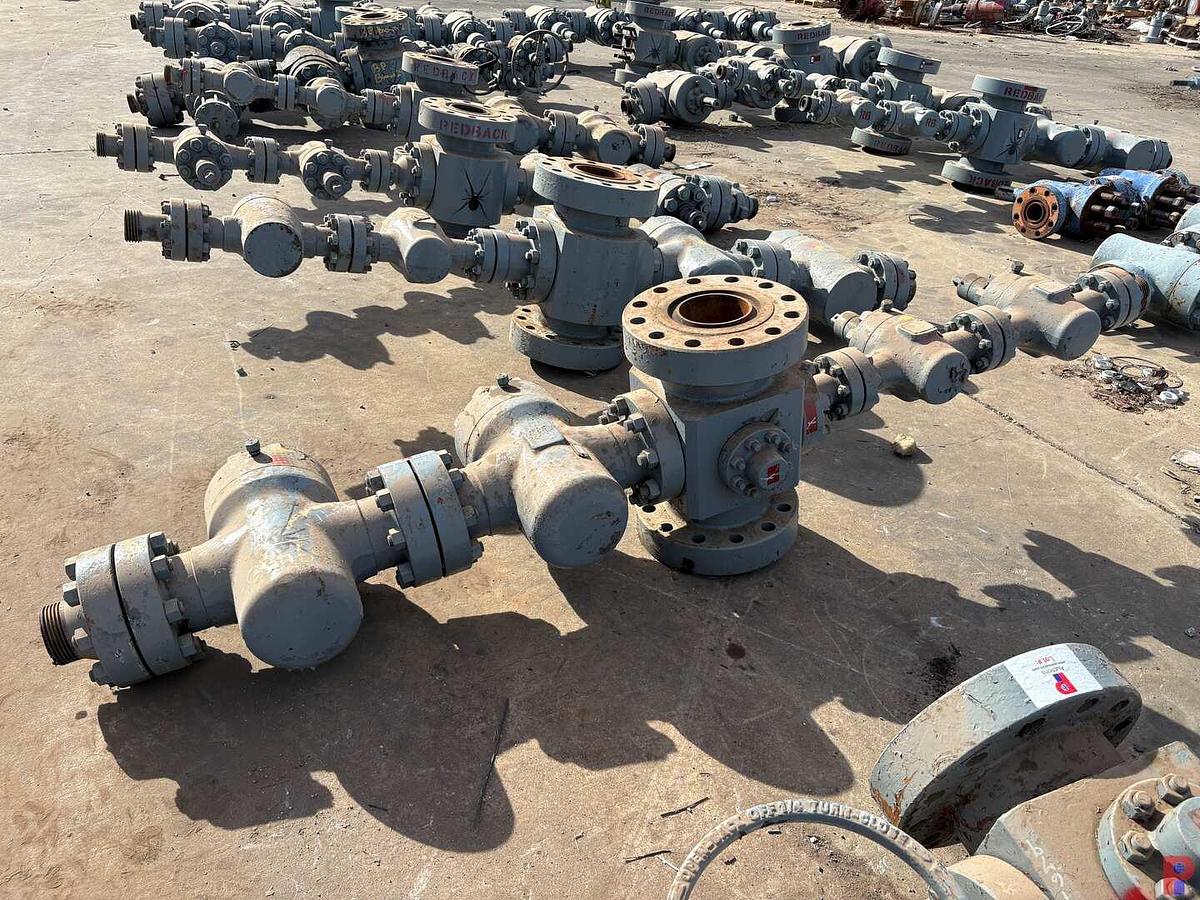 Used 7-1/16” FLUID CROSS W/ (2) 4-1/16” 10K & (2) 2-1/16” 10K GATE VALVES