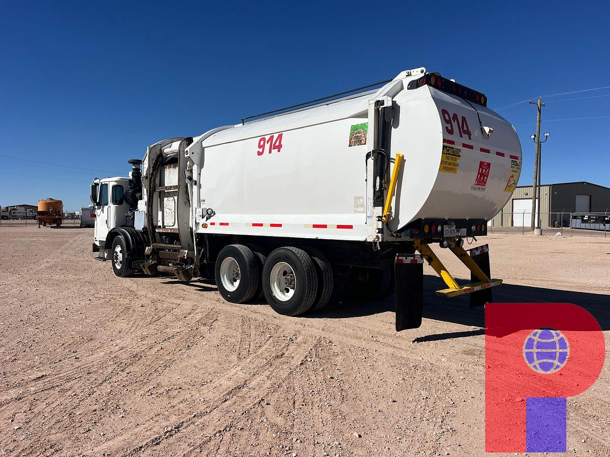 Used 2018 AUTOCAR XPEDITOR T/A 29YD CAB OVER TRASH TRUCK