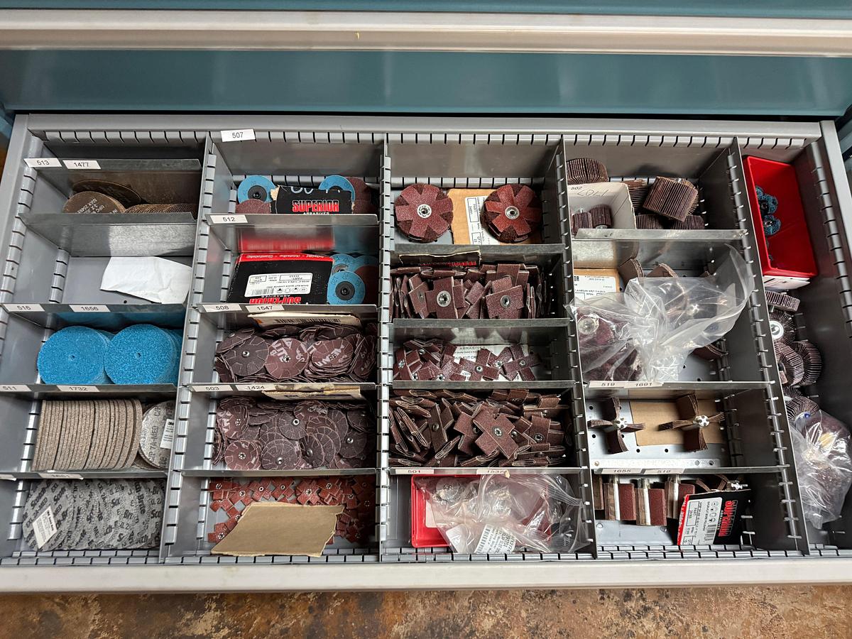 Used LOT W/ (200+) UNUSED EXPENDABLE MACHINING TOOLS INCLUDES (2) LISTA 8-DRAWER ROLLING TOOLBOXES, TABLE TOP & BOLT BIN W/ CONTENTS