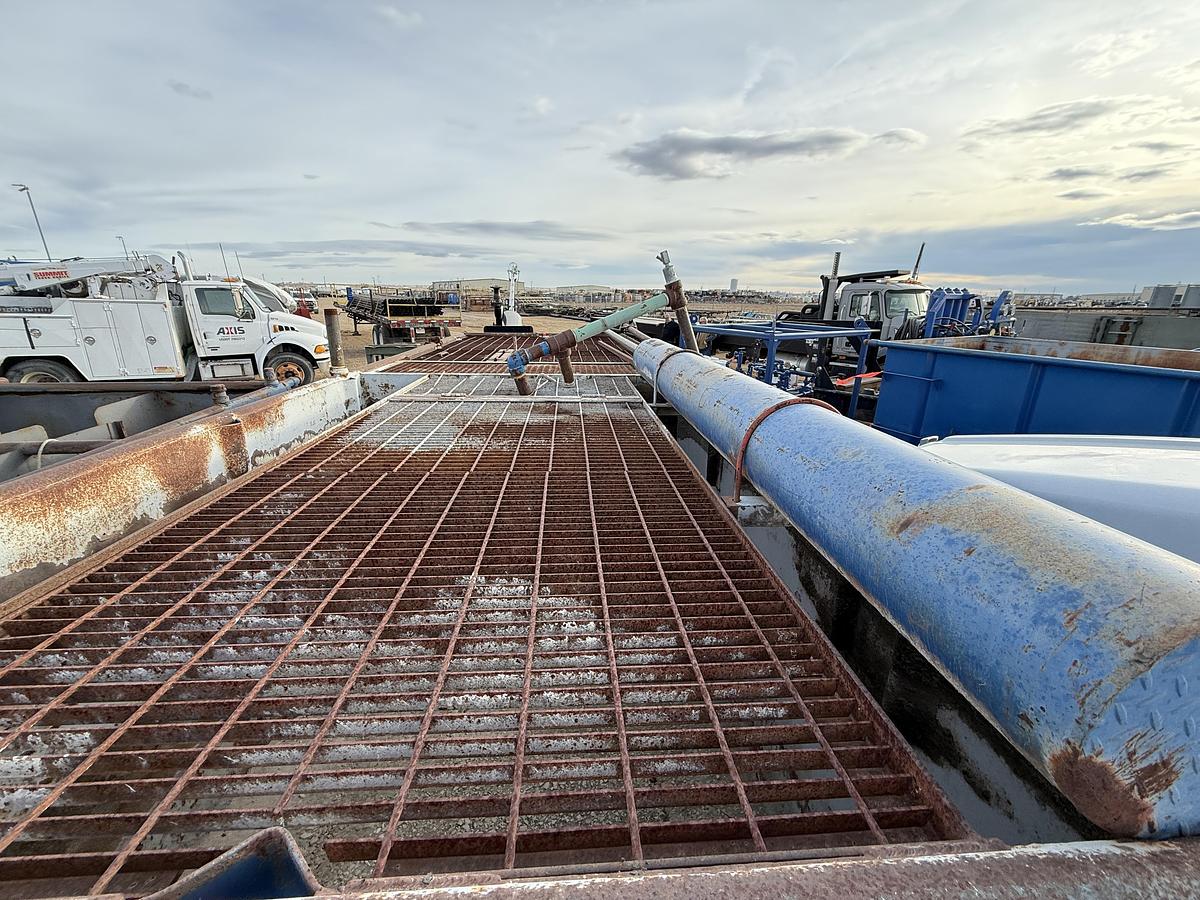 Used 18’L X 6’W X 6’H 2-COMP. REVERSE PIT W/ CATWALK, GAS BUSTER, HOSE RACK