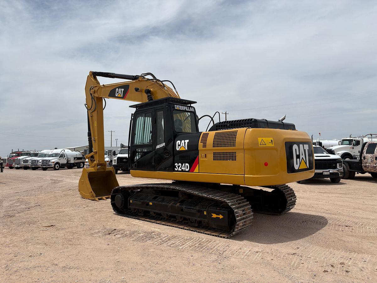 Used CATERPILLAR 324D CRAWLER EXCAVATOR