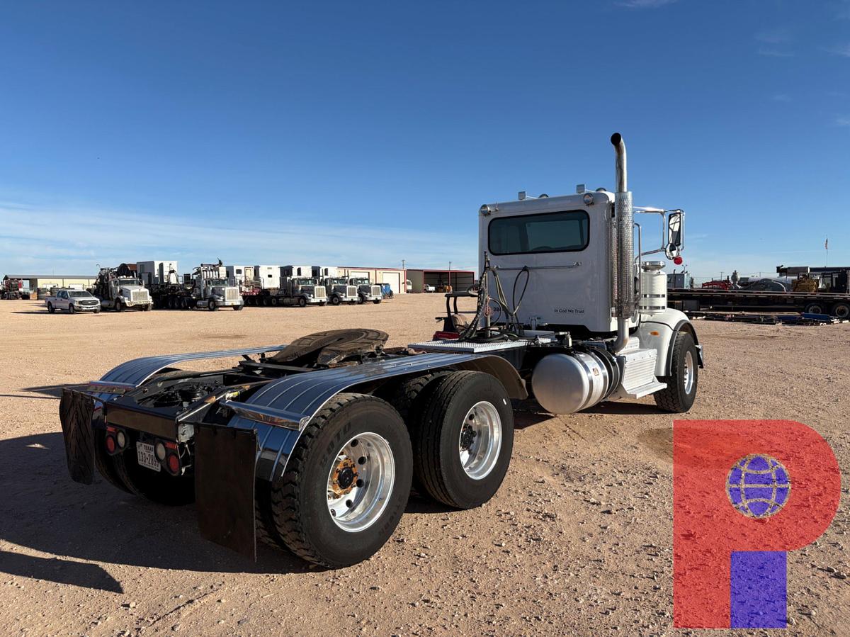 Used 2017 PETERBILT 367 T/A DAYCAB HAUL TRUCK