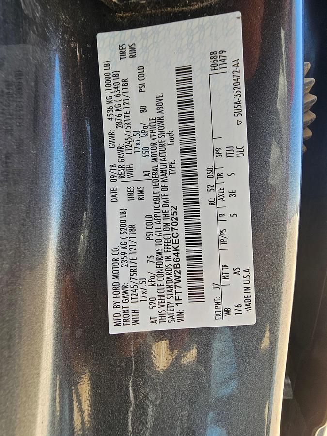 Used 2019 FORD F-250 SUPER DUTY CREW CAB PICKUP TRUCK