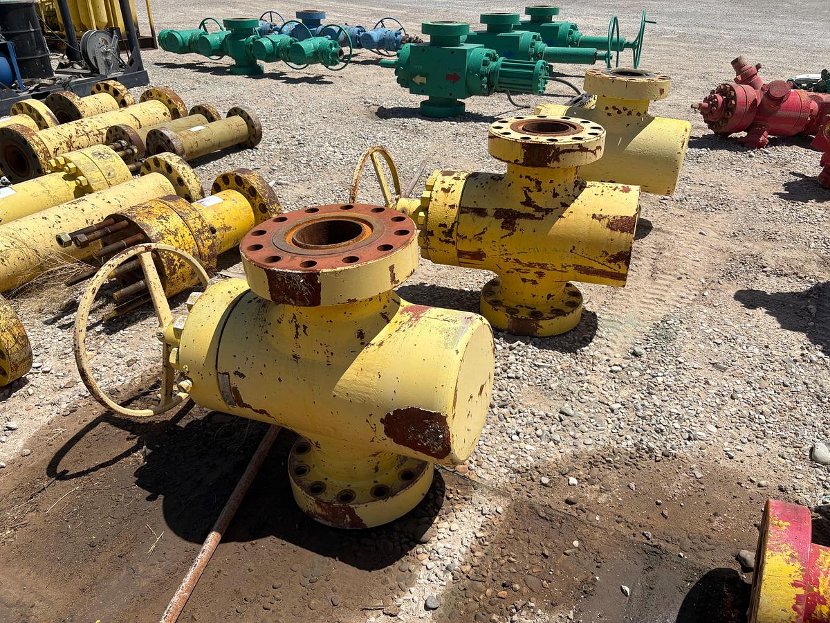 Used (3) 7-1/16” 10k frac valves & (1) 4-1/16” 5K gate valve