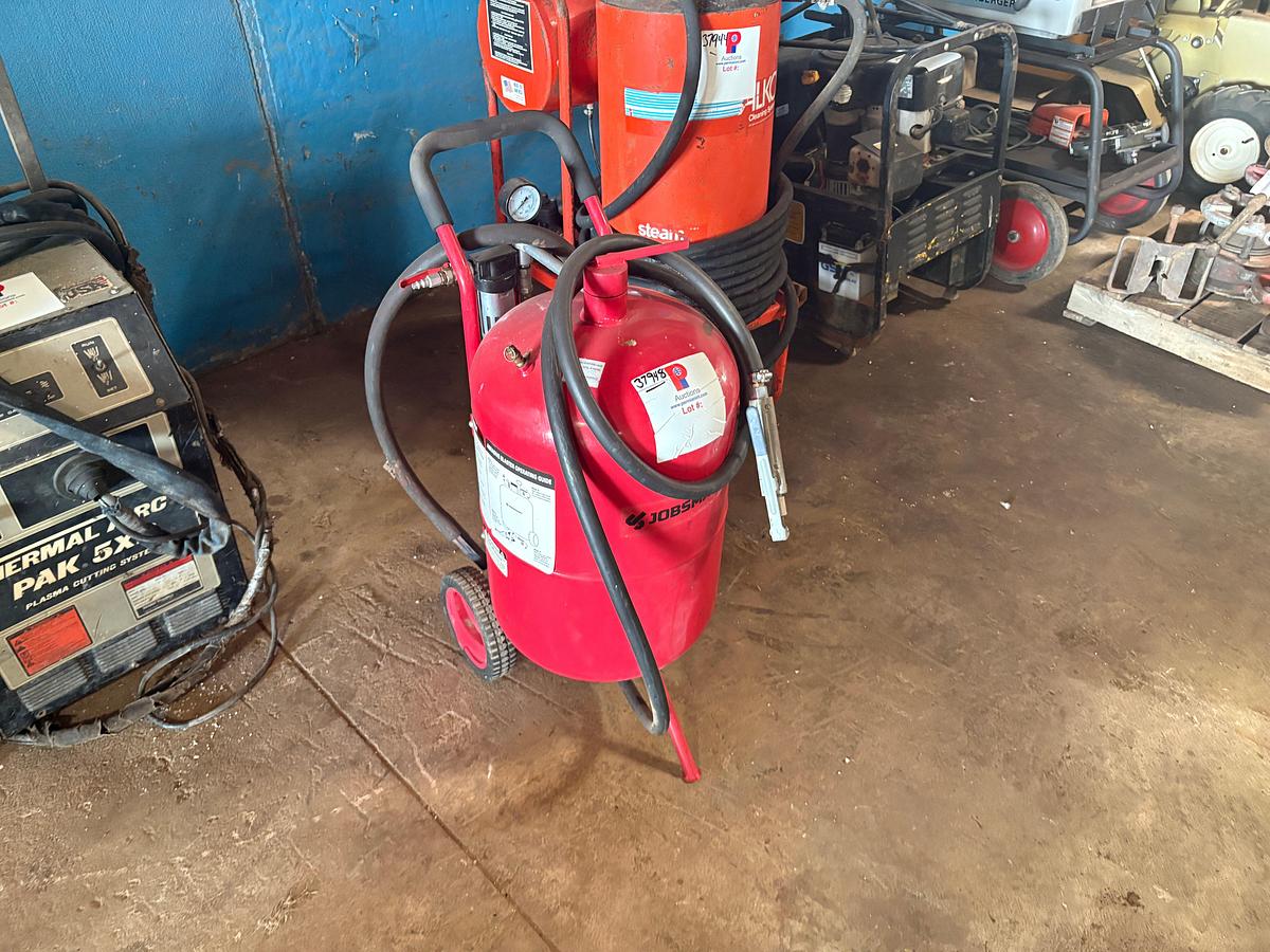 Used Jobsmart portable abrasive blaster