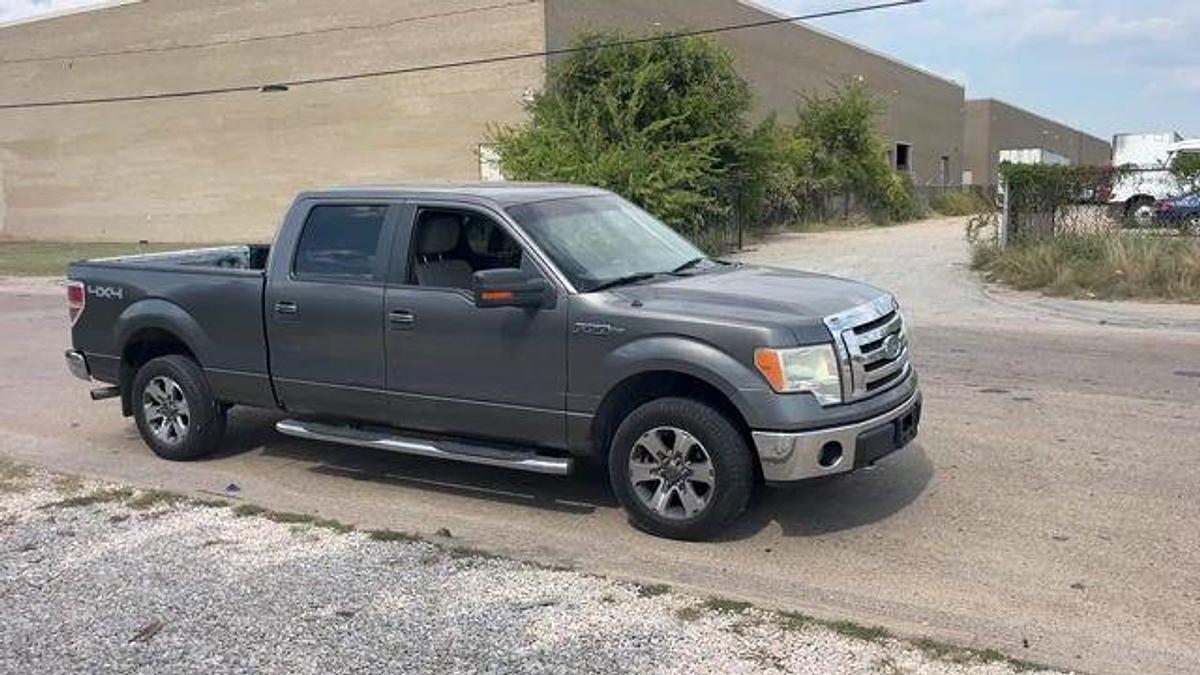 Used 2009 FORD F-150 XLT 4X4 CREW CAB PICKUP