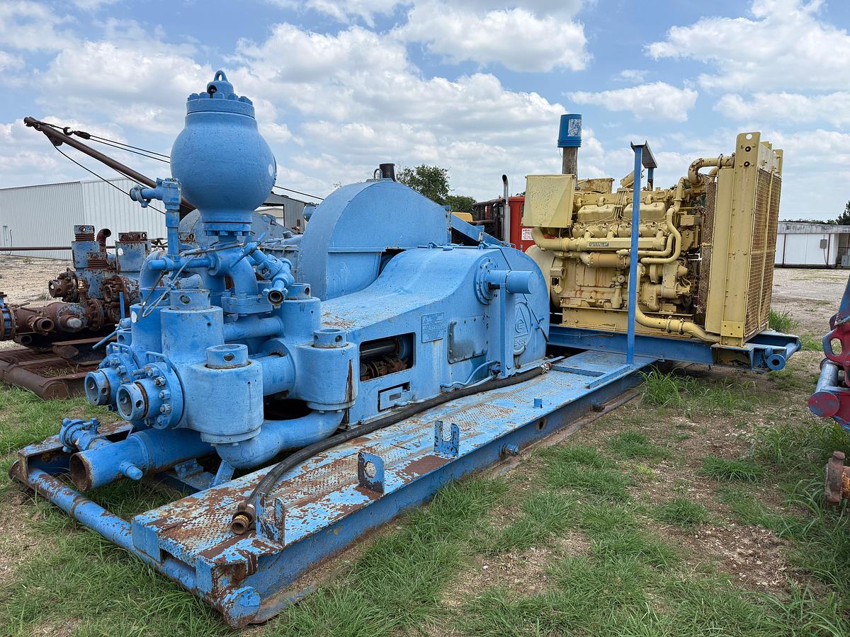 Used Continental Emsco DB-550 DUPLEX MUD PUMP P/B CAT D379, SKIDDED