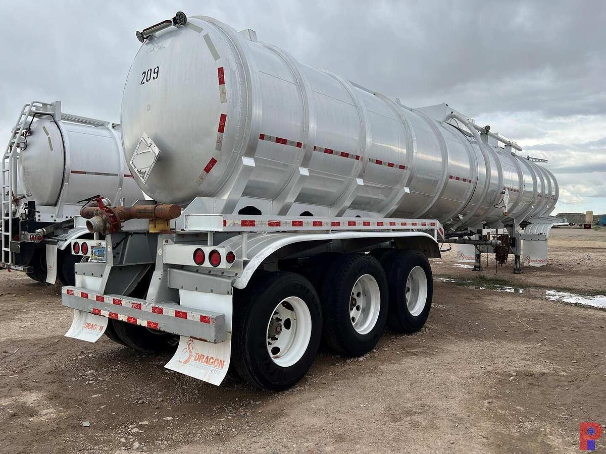 Used 2013 DRAGON  TRI-AXLE 244BBL ALUM. VACUUM TRAILER