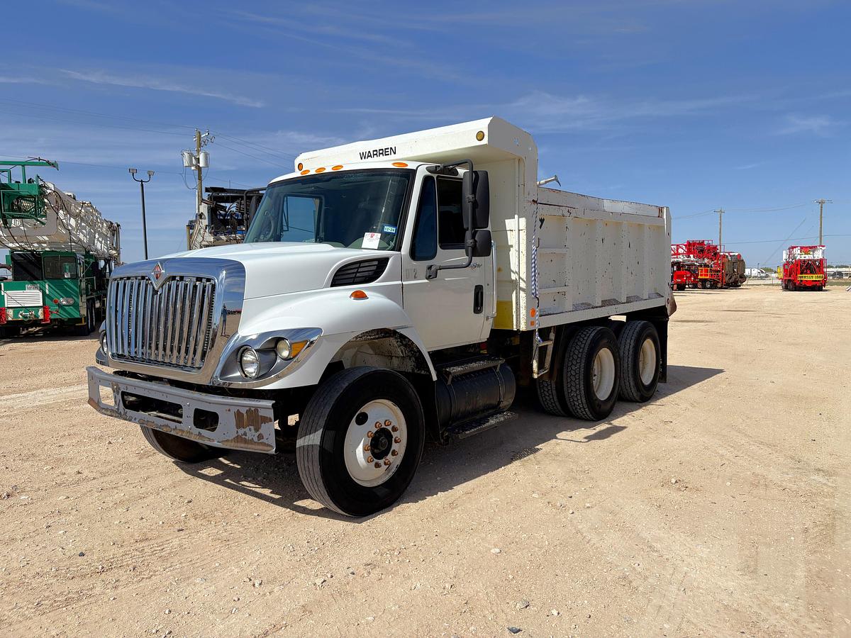 Used 2009 INTERNATIONAL WORKSTAR 7500 T/A DUMP TRUCK