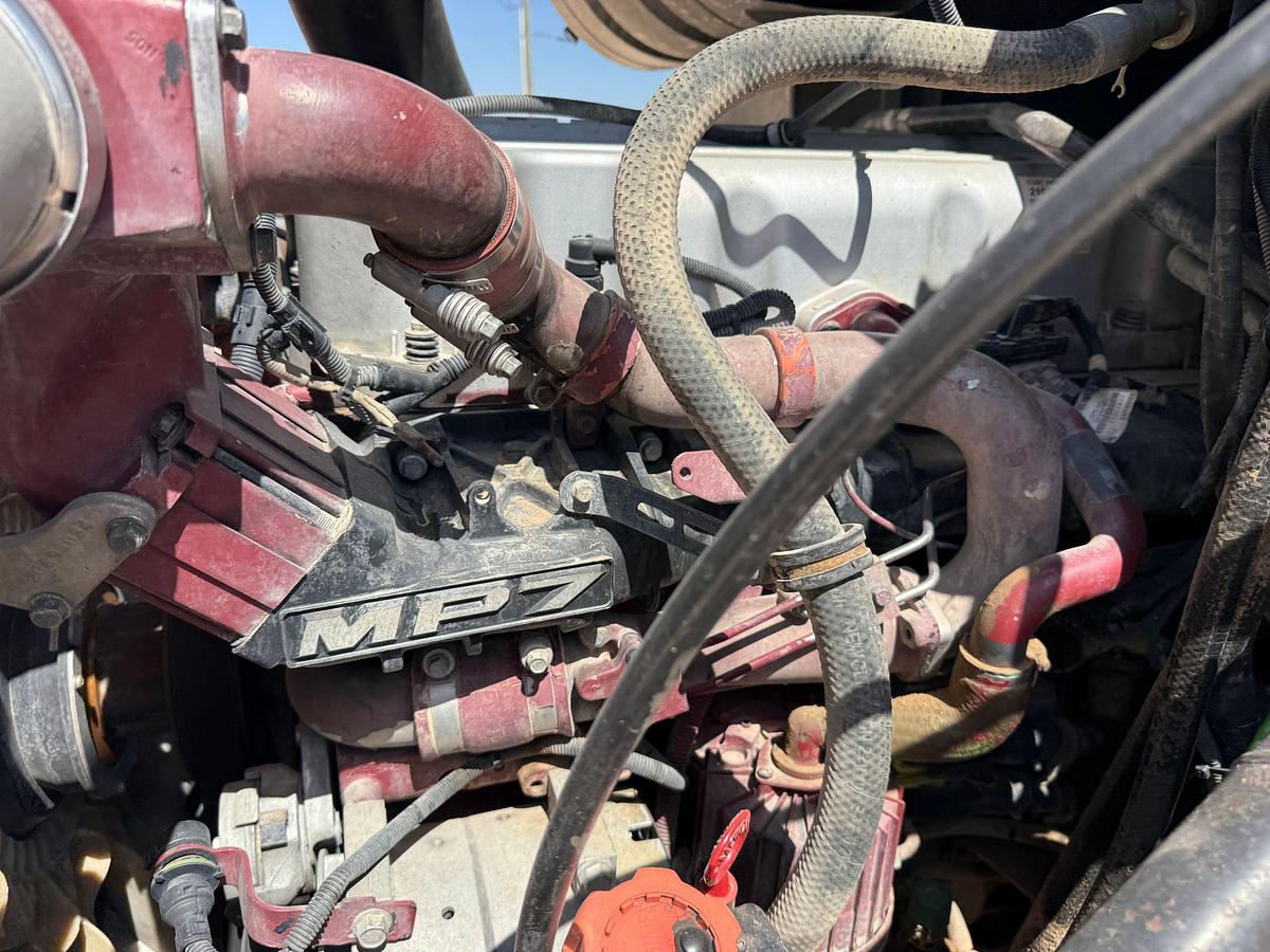 Used 2008 MACK PINNACLE T/A DAYCAB HAUL TRUCK