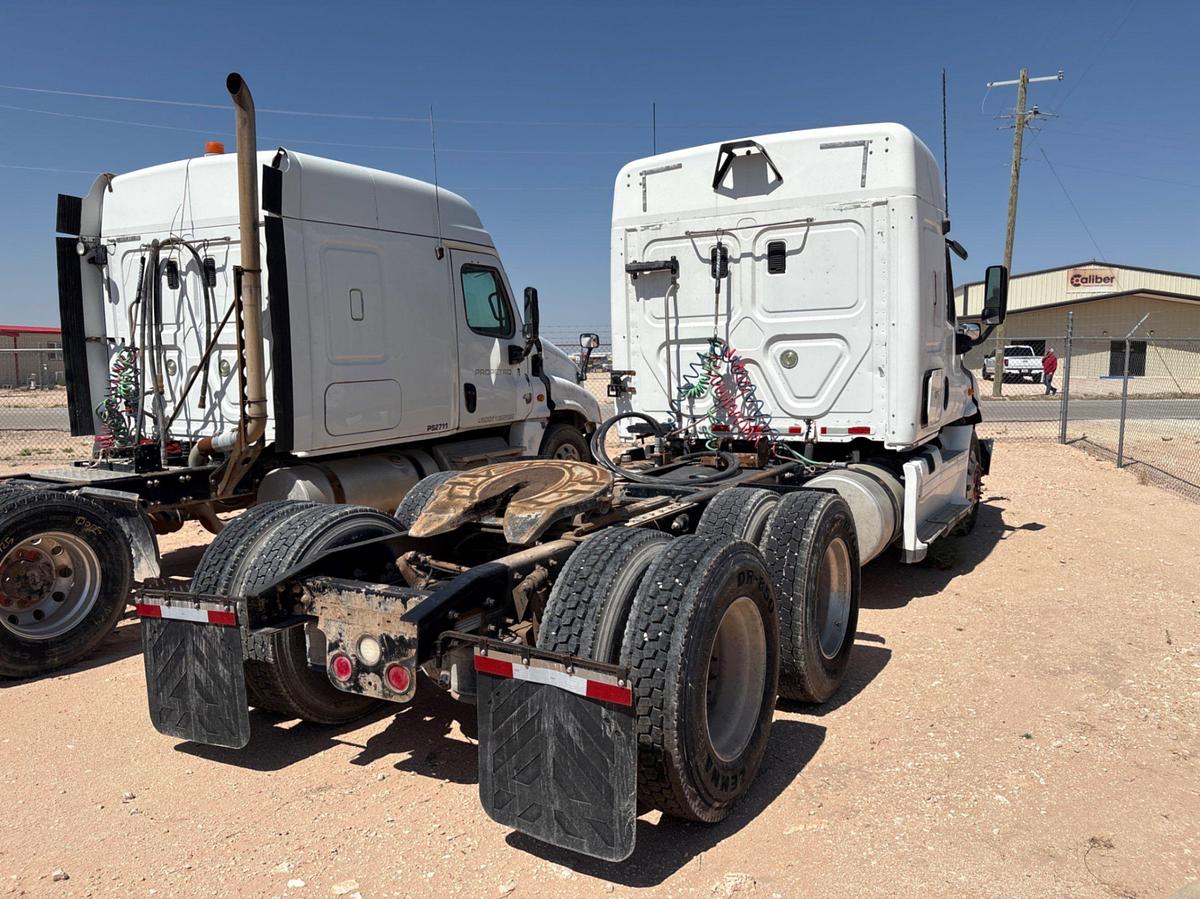 Used 2012 FREIGHTLINER CASCADIA T/A SLEEPER HAUL TRUCK
