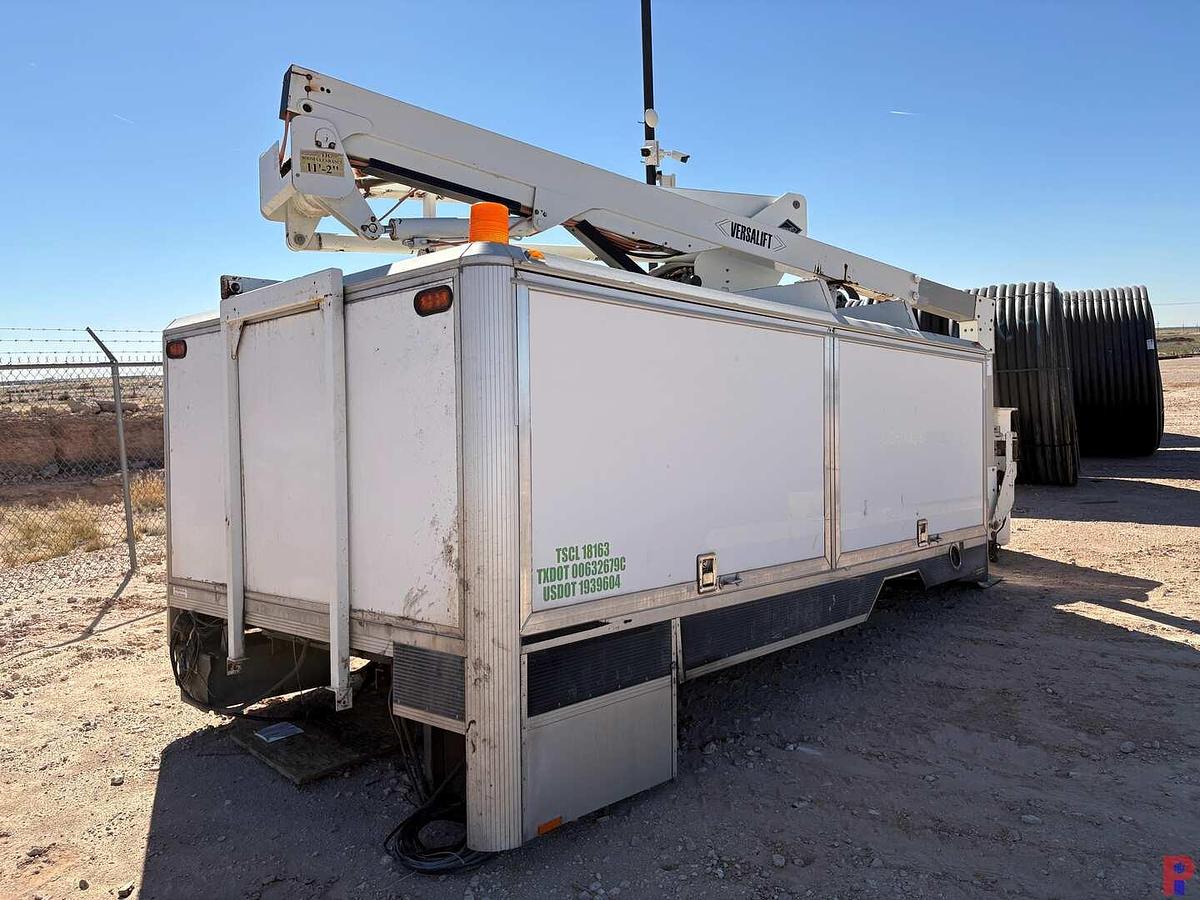 Used OMNIVAN 14’ X 8’ BUCKET TRUCK BED