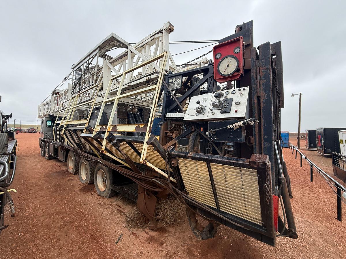 Used 2006 TAYLOR C500 DD 104'-240K 5-AXLE WELL SERVICE WORKOVER RIG