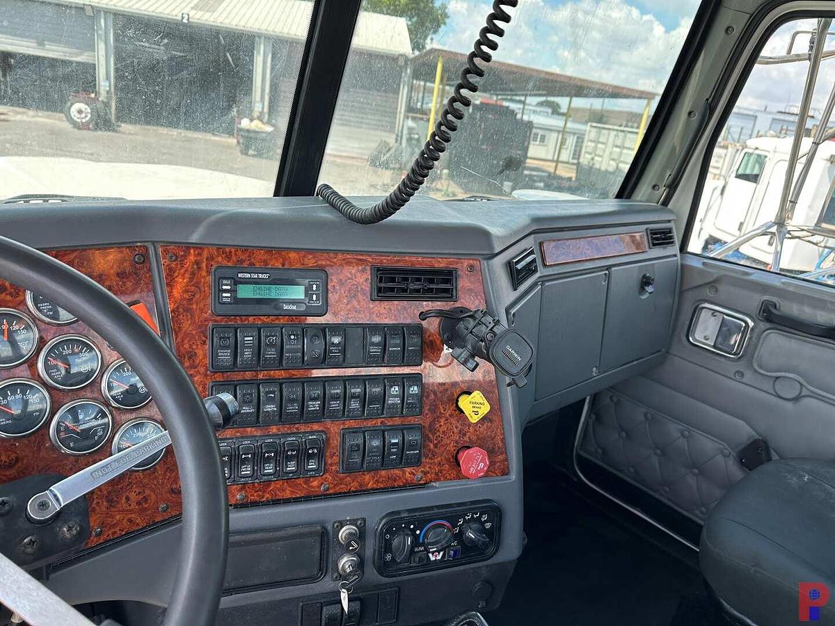 Used 2012 WESTERN STAR 4900 SA 4-AXLE TRI-DRIVE HEAVY HAUL TRUCK TRACTOR