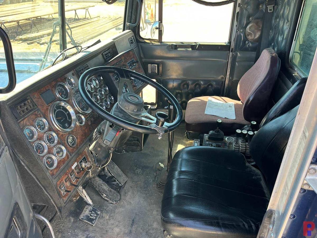 Used 2001 KENWORTH C500 TANDEM STEER HYD. WINCH TRUCK