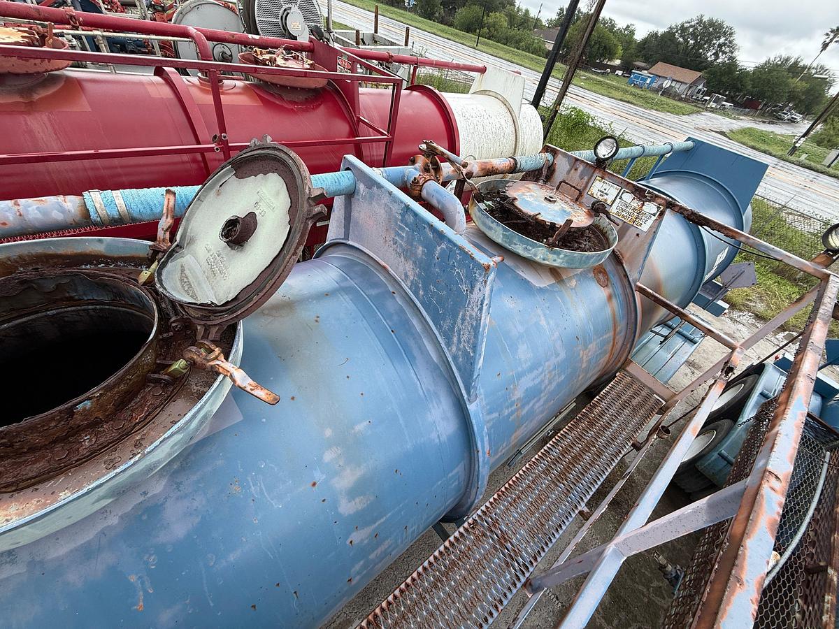 Used 2005 WORLEY WELDING WORKS 5,000 GAL 3-COMP ACID TRANSPORT TRAILER