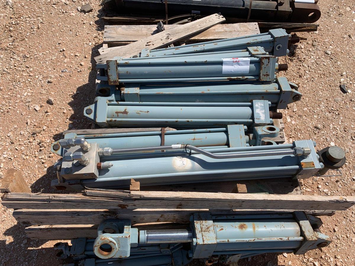 Used 2 Pallets of (14) Parker Series 2H 3000psi Hydraulic Cylinders