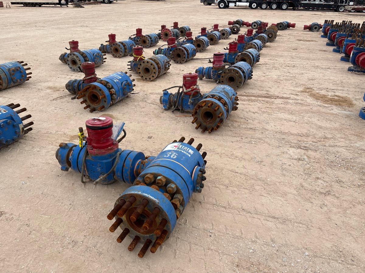 Used (8x$) (8) 5” x 2-1/2” fluid crosses w/ 2-1/2” 15k hyd. Ball valves