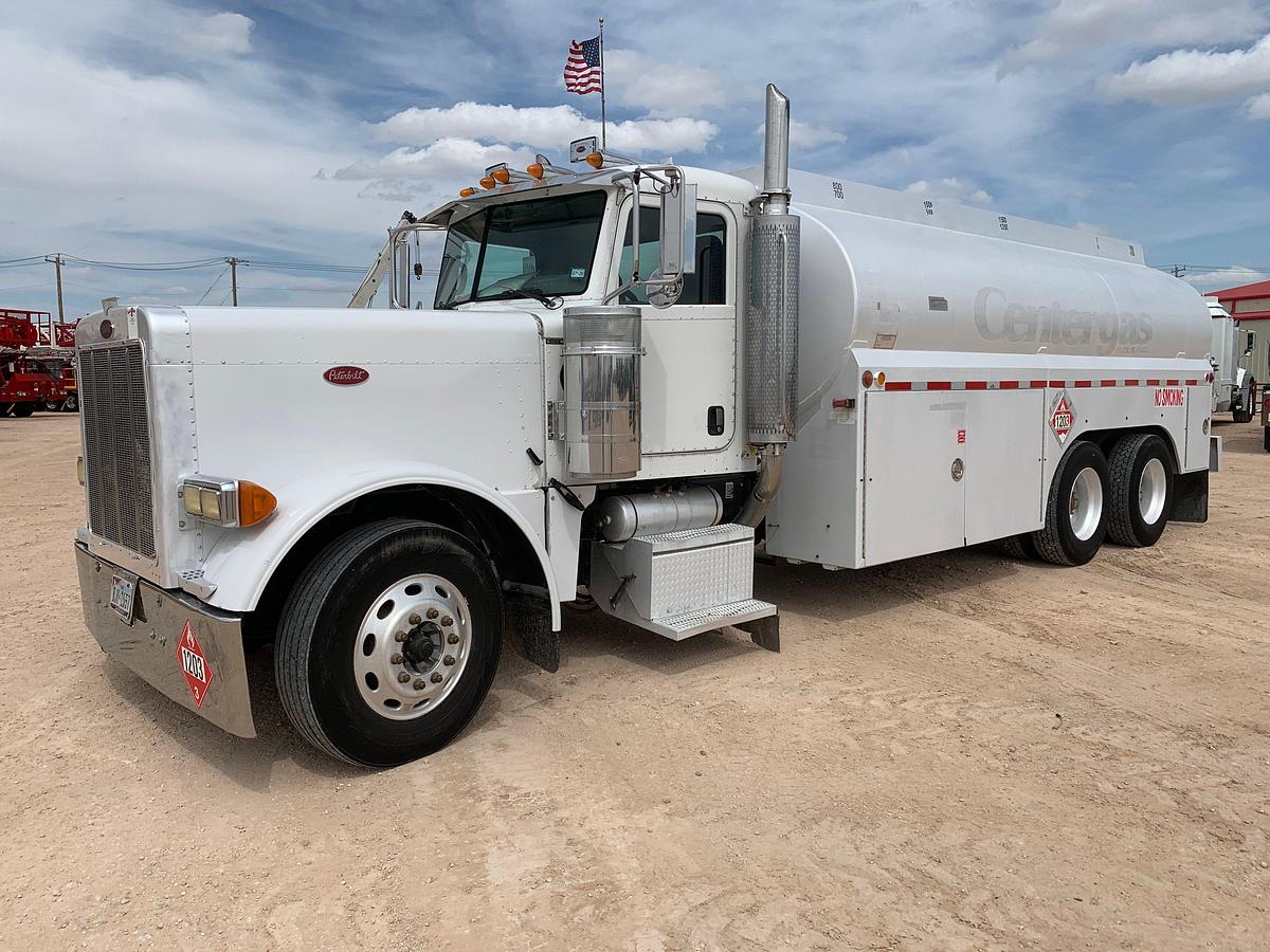 Used 2006 PETERBILT 379 T/A DAYCAB 4,500 GALLON FUEL TRUCK