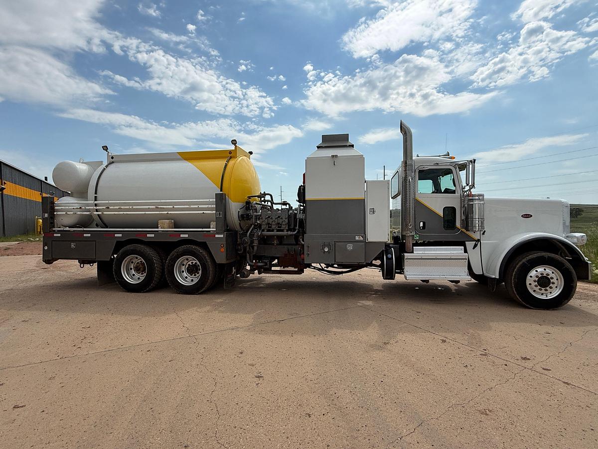Used 2019 PETERBILT 389 T/A ENERGYFAB 5K WP HOT OIL TRUCK