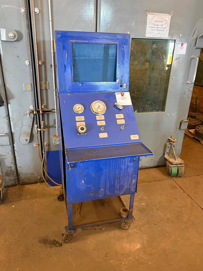 Used Contents of pressure test booth