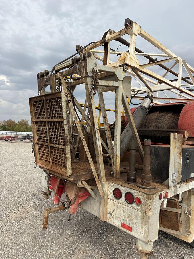Used WATSON HOPPER SWAB RIG MTD. ON 2007 INTERNATIONAL TRUCK