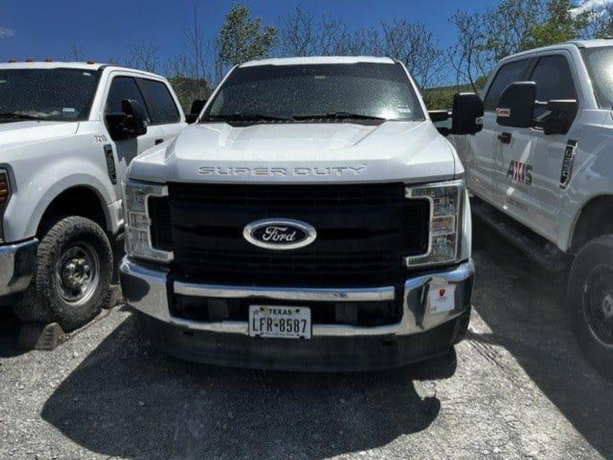 Used 2018 FORD F-250 SUPER DUTY XL 4X4 CREW CAB PICKUP