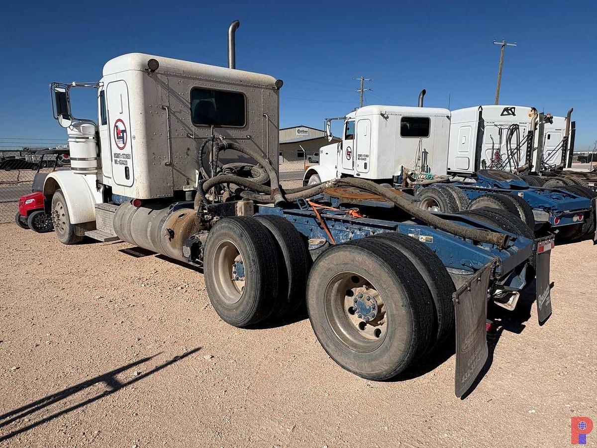 Used 2013 PETERBILT 367 T/A SLEEPER VACUUM TRUCK (INOP)