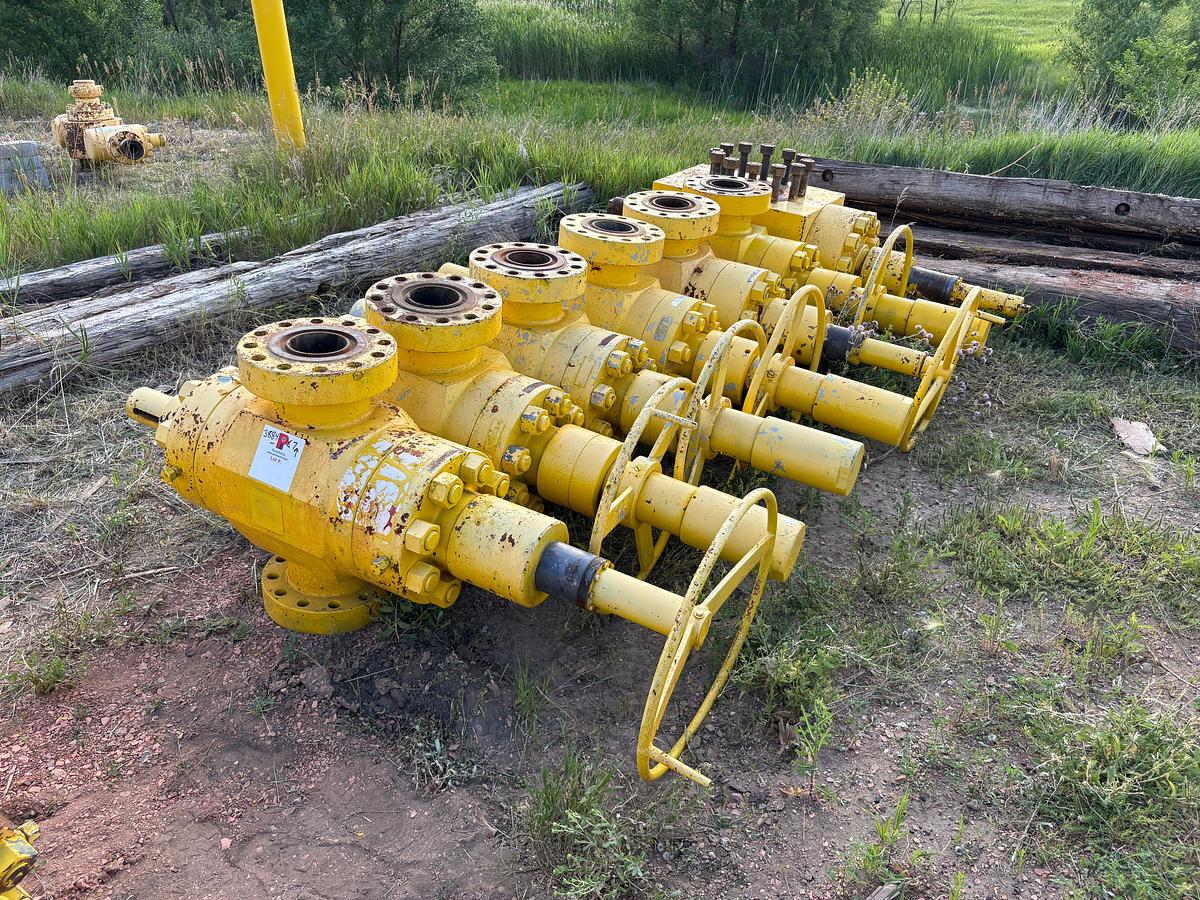Used (7x$) (6) 5-1/8” 10k gate valves & (1) 7-1/16” frac valve