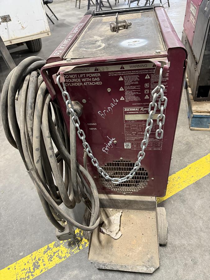Used THERMAL ARC FABRICATOR 250 MIG WELDING MACHINE
