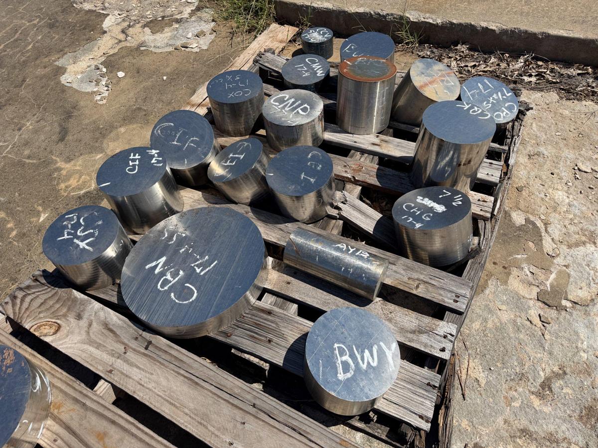 Used (2) pallets of Stainless Steel Round Stock