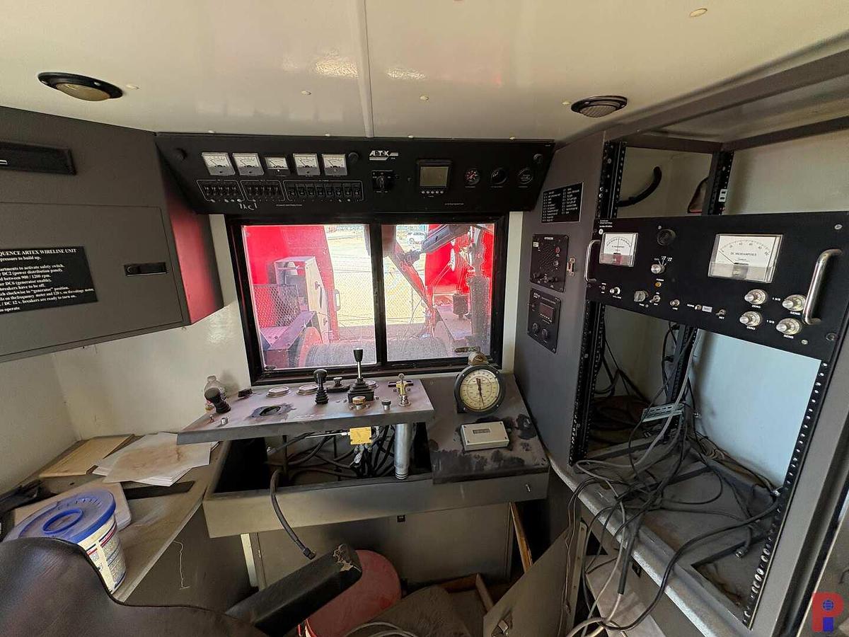 Used 2012 PETERBILT 348 T/A DAYCAB WIRELINE TRUCK