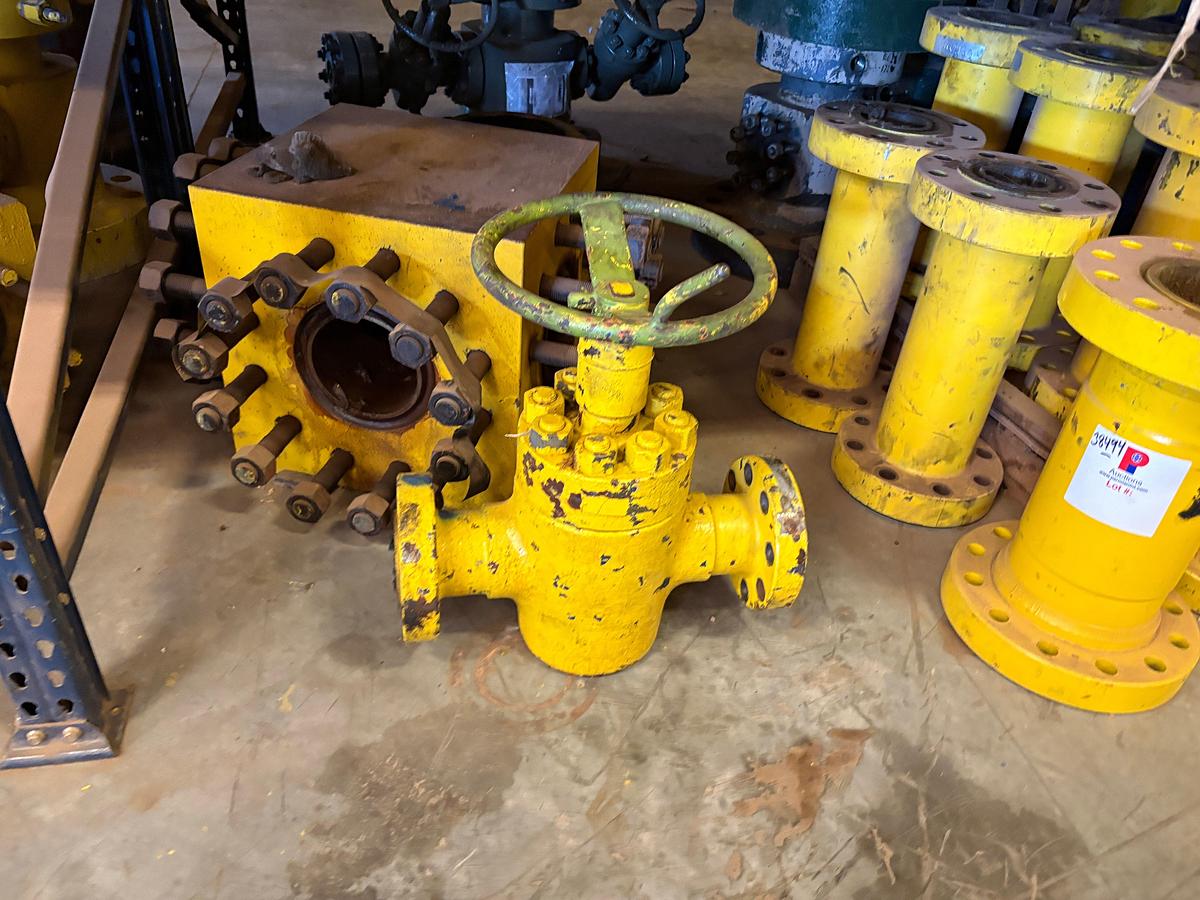 Used (11) 4” & 7” spacer spools, 7” 4-way fluid cross, & 2-9/16” gate valve