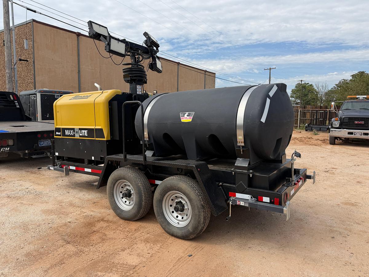 Used 2024 Allmand Maxi-Lite LED Light Tower Combo Trailer