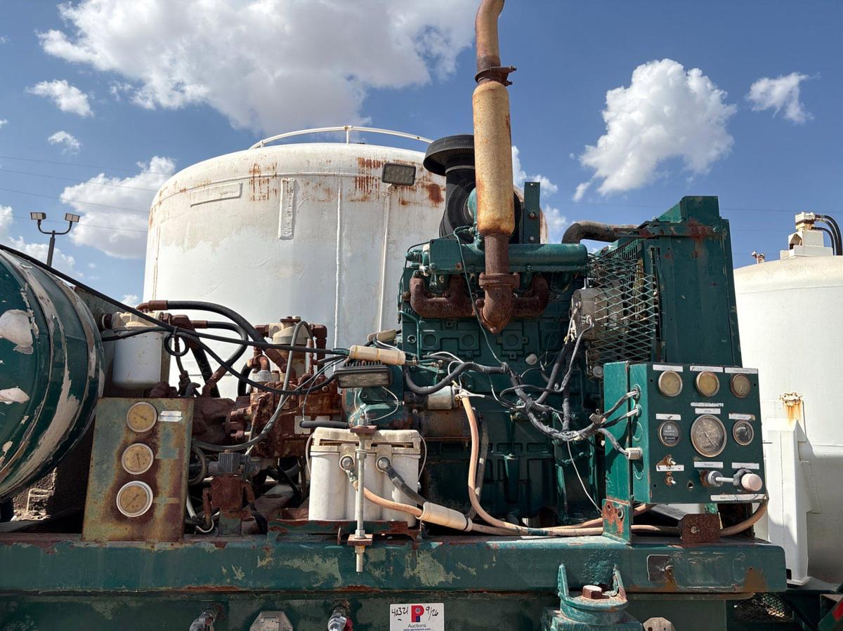 Used 2-pod T/A dry bulk tank trailer