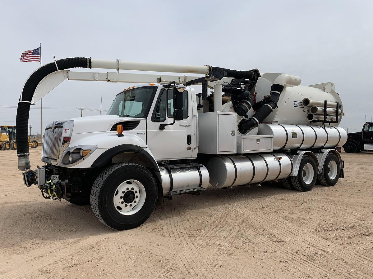 Used 2009 INTERNATIONAL WORKSTAR 7500 T/A DAYCAB VACTOR HYDROVAC TRUCK