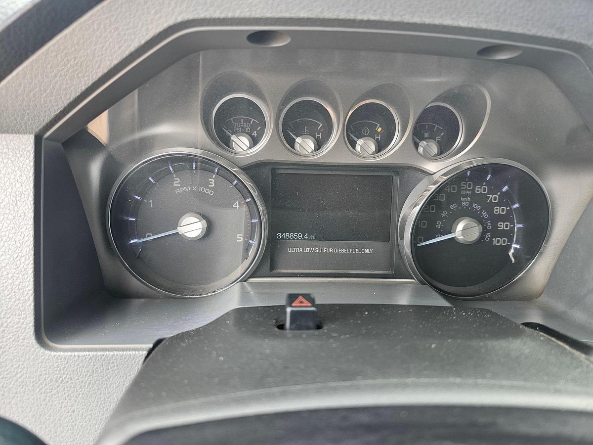 Used 2013 FORD F-350 SUPER DUTY CREW CAB PICKUP TRUCK