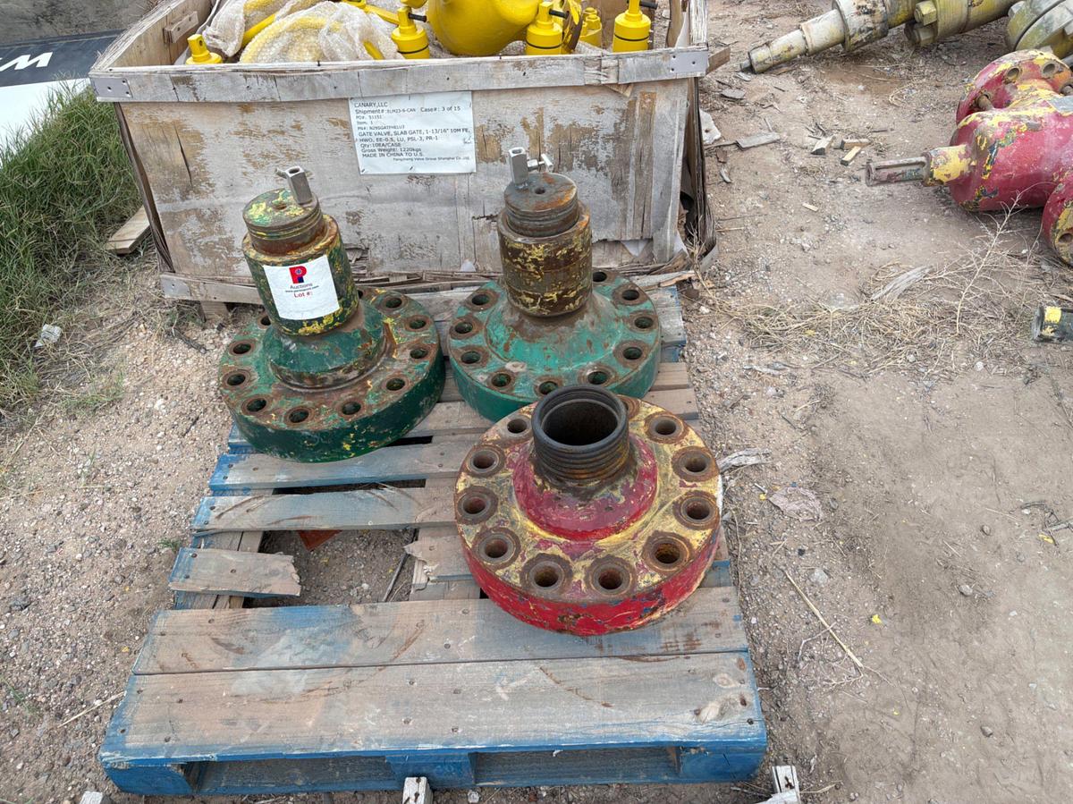 Used (5 pallets) assorted 5K gate valves & test flanges