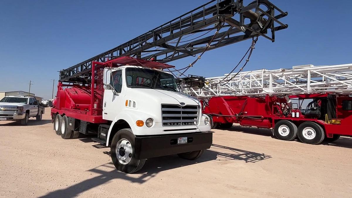 Used REFURBISHED SWAB RIG MTD. ON 2001 T/A STERLING LT7500