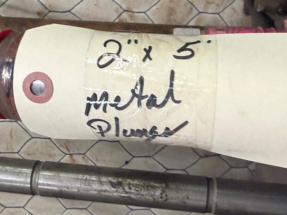 Used (10x$) asst’d Plungers