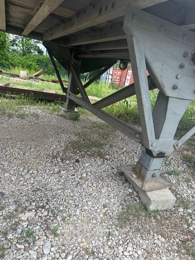 Used 1990 GREAT DANE 53' T/A DRY VAN TRAILER