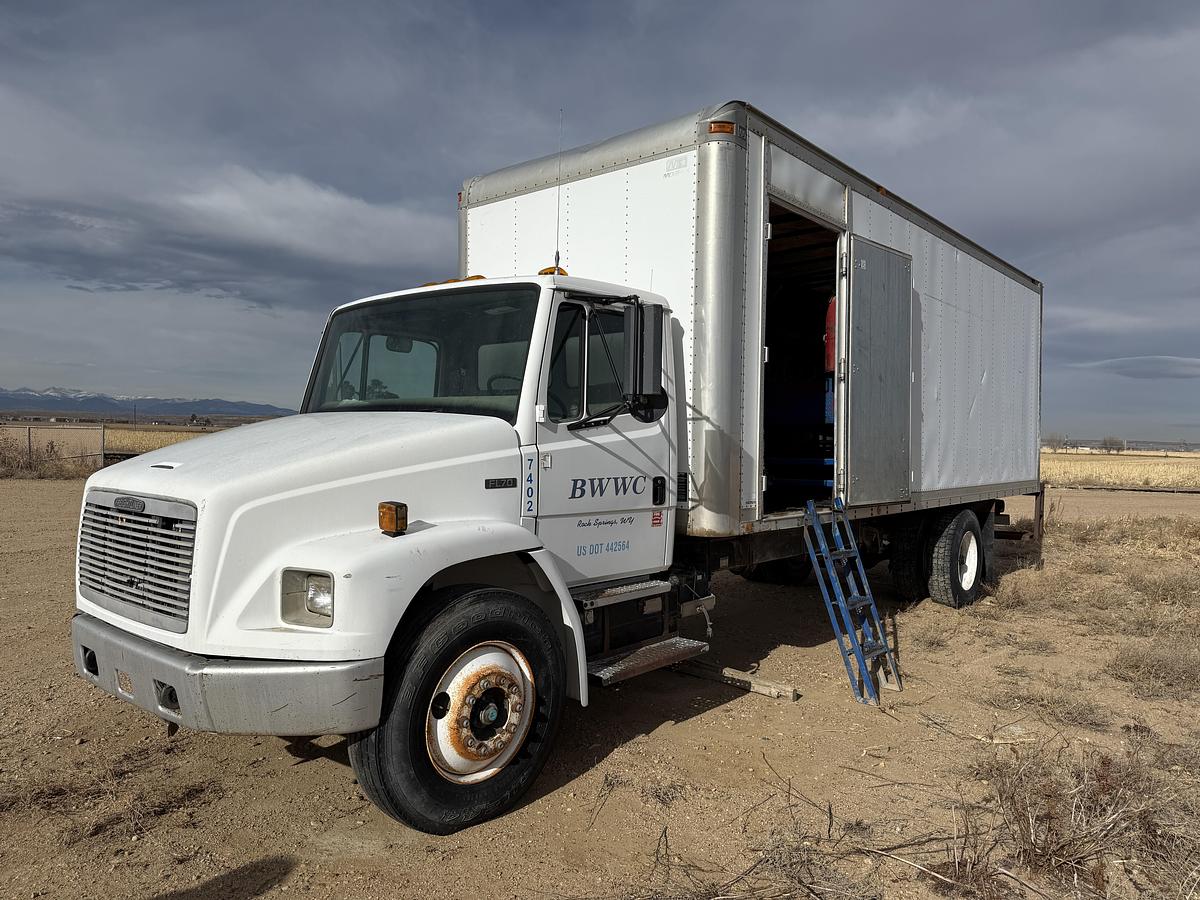 Used 1996 FREIGHTLINER FL70 S/A 24’ ENCLOSED 20K WP TUBING TEST TRUCK
