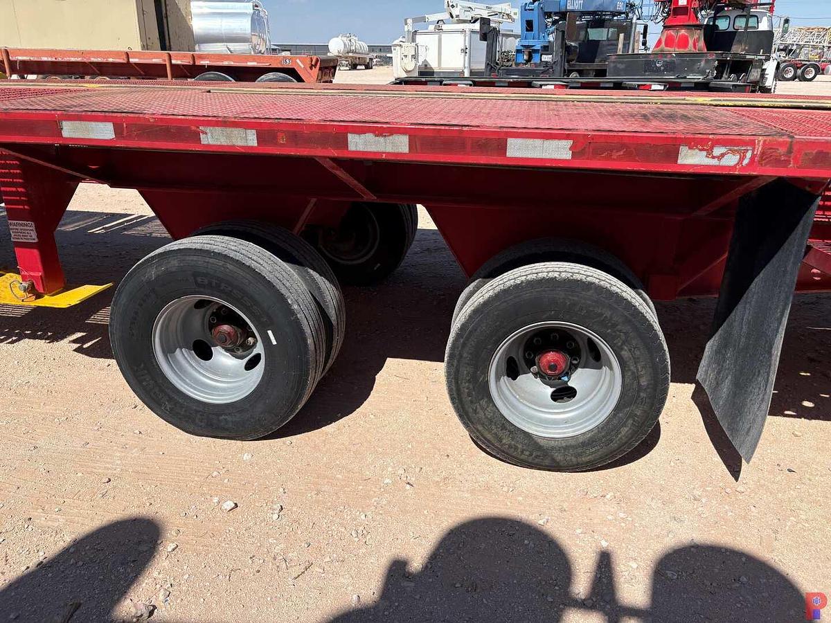Used 2022 SERVICE KING 40’ X 102” T/A GOOSENECK HYDRAULIC PIPE HANDLER