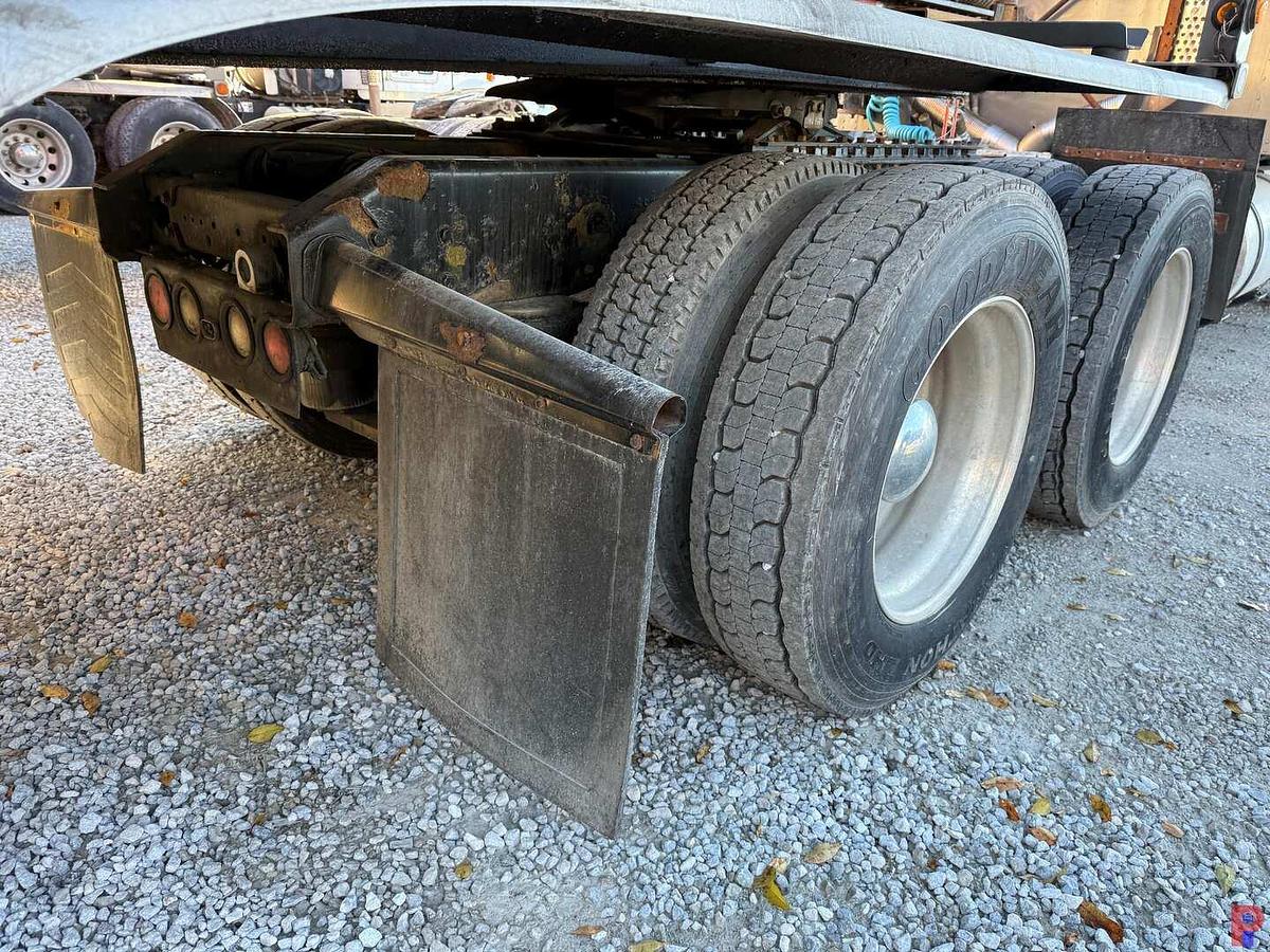 Used 2010 KENWORTH T800 T/A 60” SLEEPER TRUCK