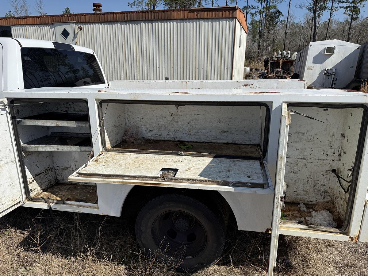 Used 2018 RAM 3500 HD CREW CAB 4WD SERVICE TRUCK