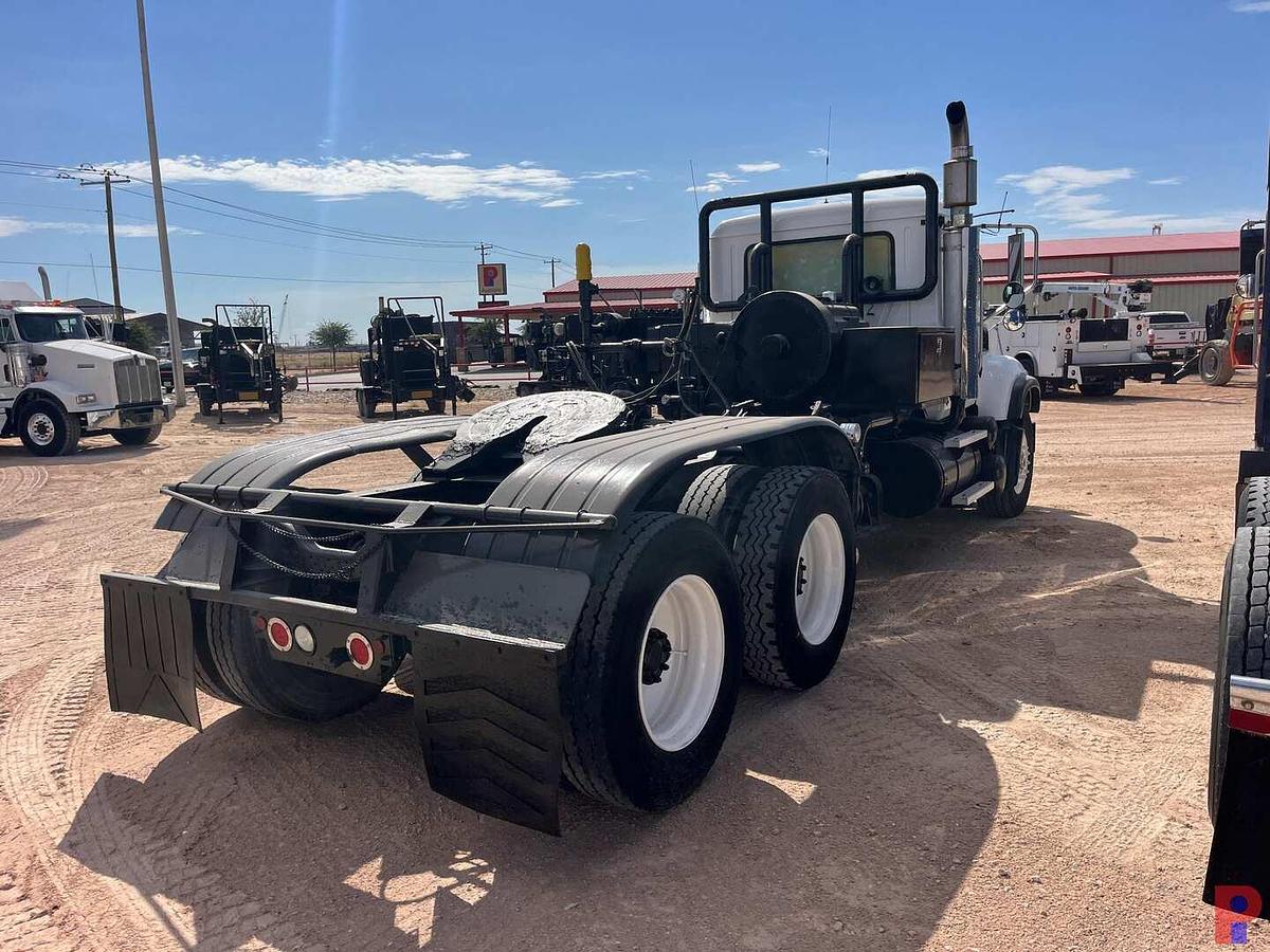 Used 2004 MACK CV713 T/A DAYCAB KILL TRUCK