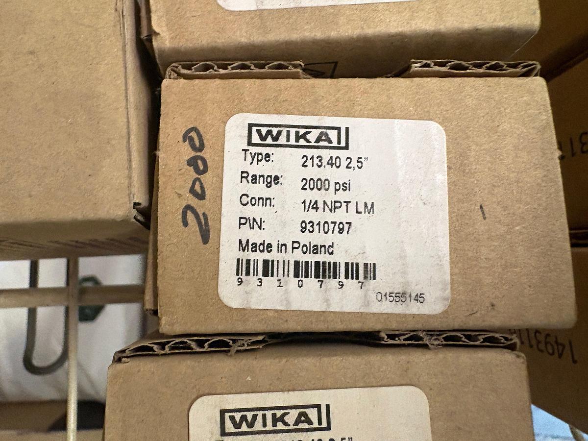 Used Lot of (40) assorted Wika liquid filled pressure gauges