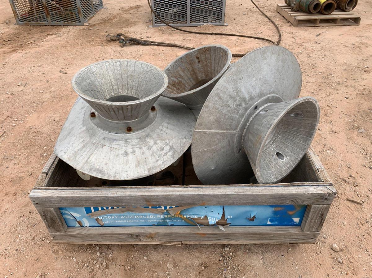 Used Tote w/ Hydraulic Wireline Strippers and Stabbing Plates