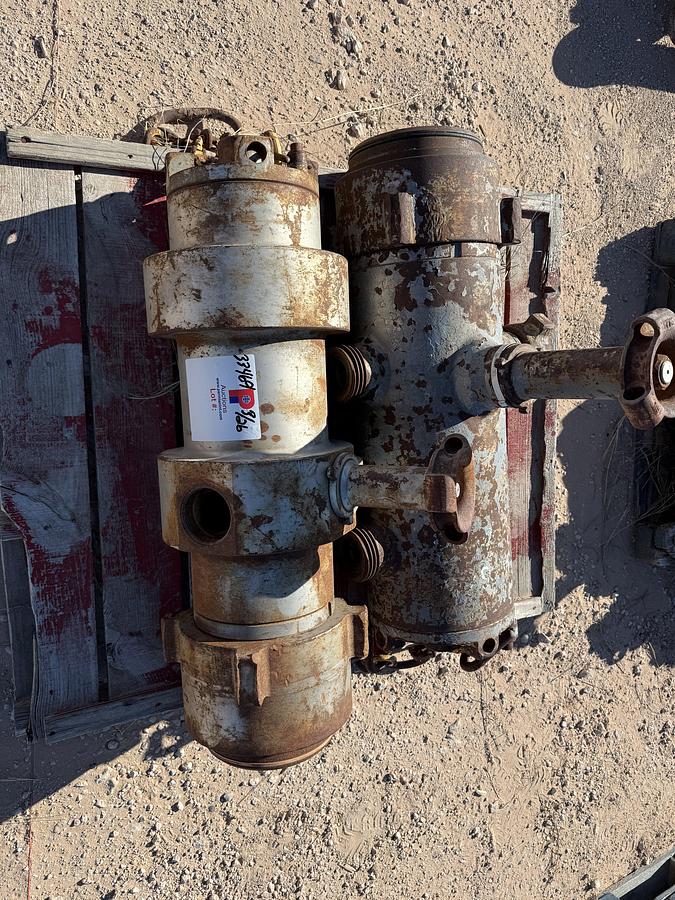 Used (2) MULTI-SIZE SINGLE PLUG CEMENT HEADS